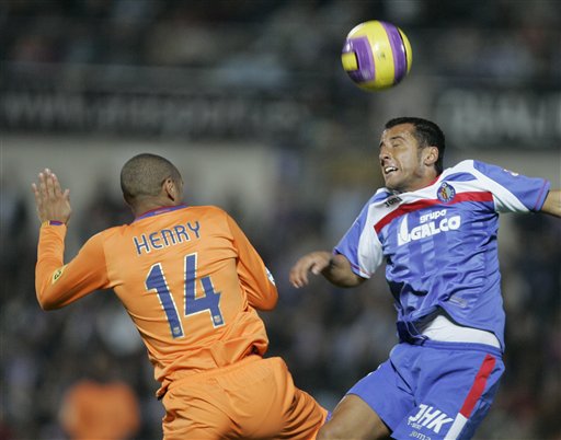  任意球大师显威，直接破门锁定胜局