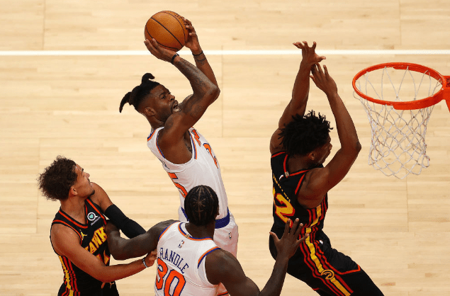  特雷杨准三双老鹰展翅擒下尼克斯