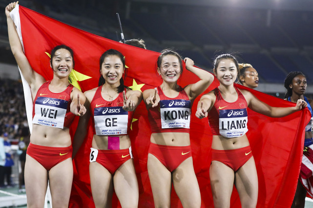  电竞女队崭露头角，巾帼力量书写赛场新篇章