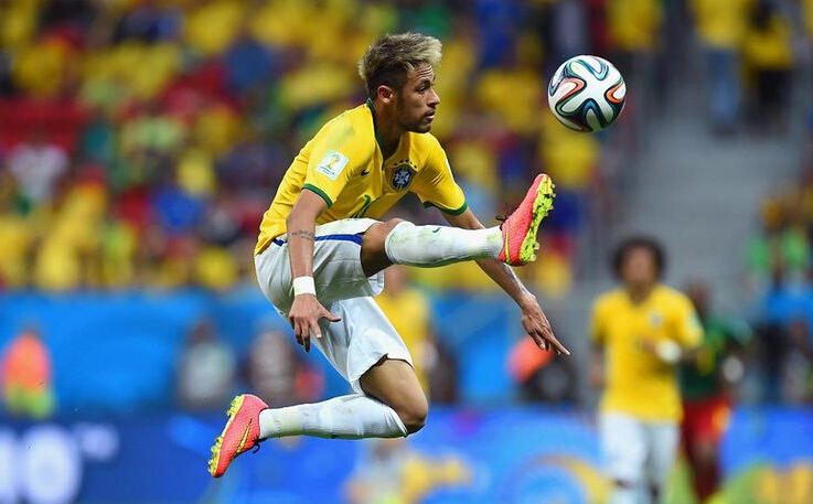  内马尔复出首秀巴西轻取对手