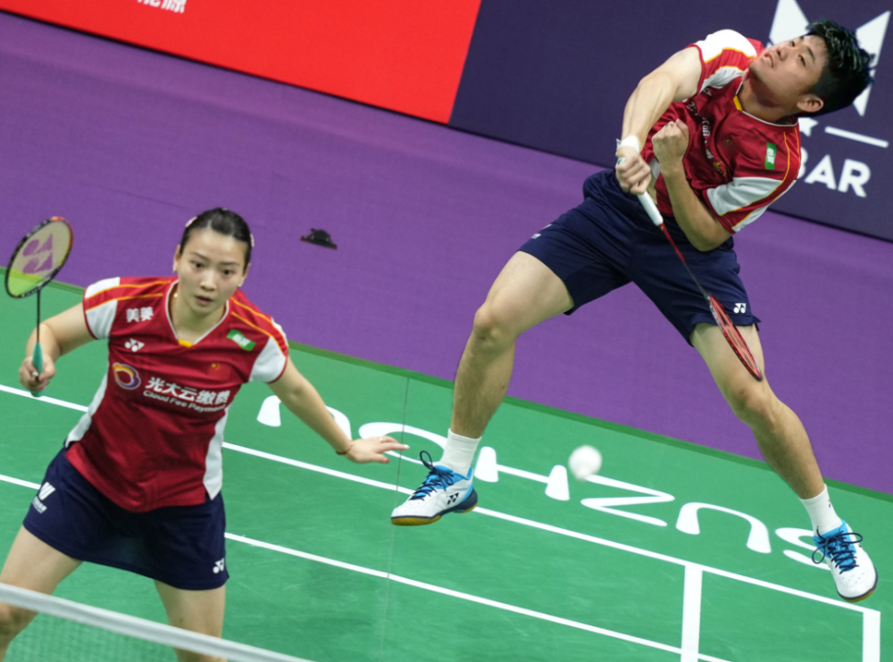  深圳挑战赛决出冠军，中国选手吴易昺斩获赛季首冠  